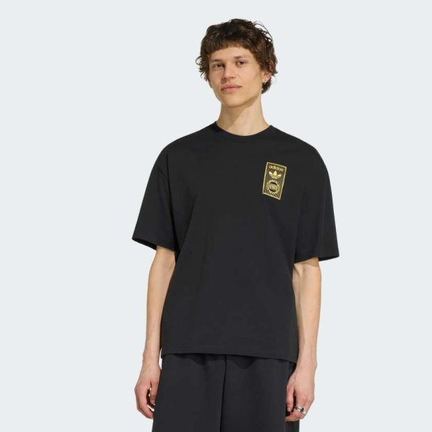Футболка VARSITY golden tongue