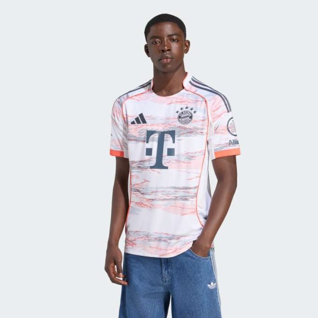 Виїзне джерсі FC Bayern 25/26 Away